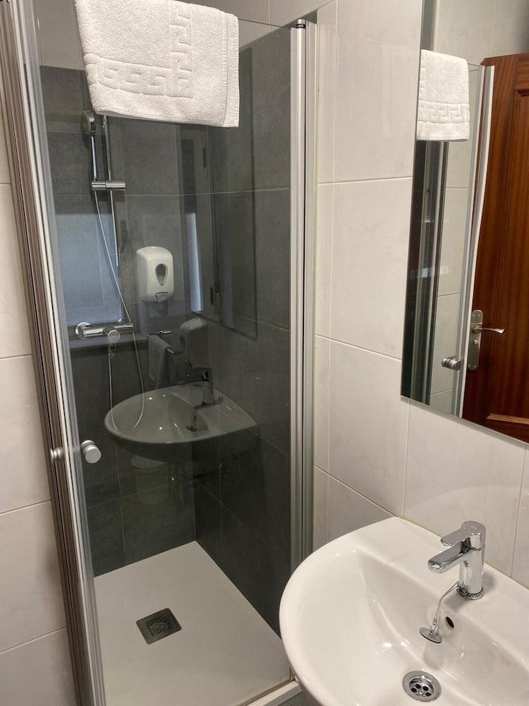Hostal Uria Salamanca Buitenkant foto