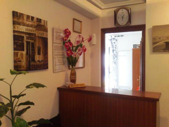 Hostal Uria Salamanca Buitenkant foto